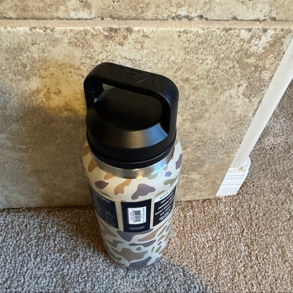 Yeti Camo 36oz bottle- Sold out - Picture 3 of 3